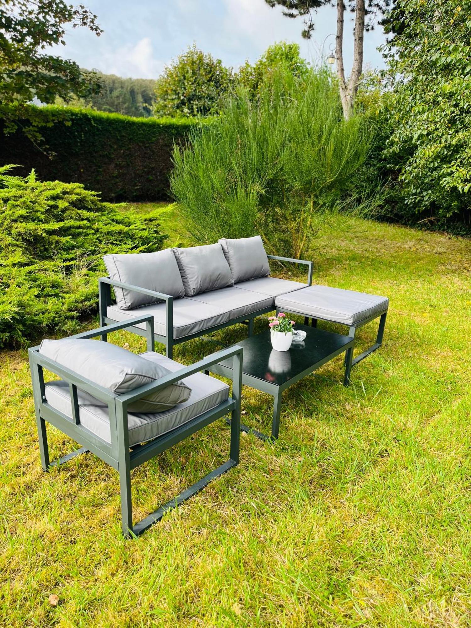 Holiday home Maison Evasion Voyage Parking Et Jardin By Art De Voyager